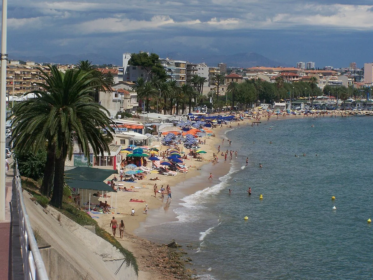 Plages et littoral de la baie de Golfe-Juan